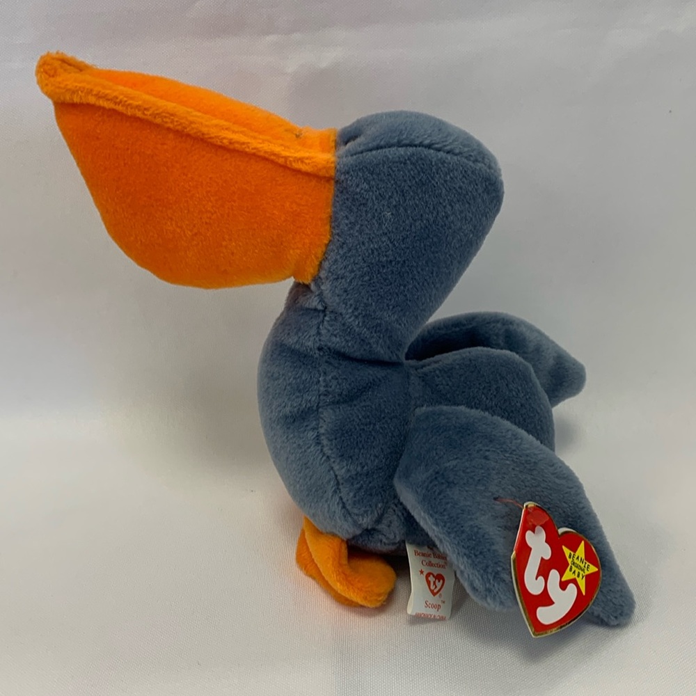Ty Beanie Baby - Scoop the Pelican DOB 7/01/1996